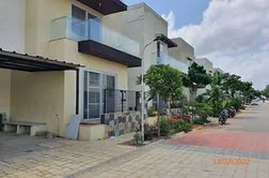 949b50_b5cf2f62f3624c7ebfd967512652eb00mv2